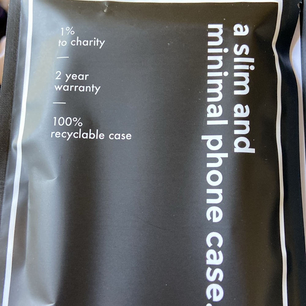 NIB Totallee iPhone 15 Case aCl Screen Protector - Picture 2 of 3